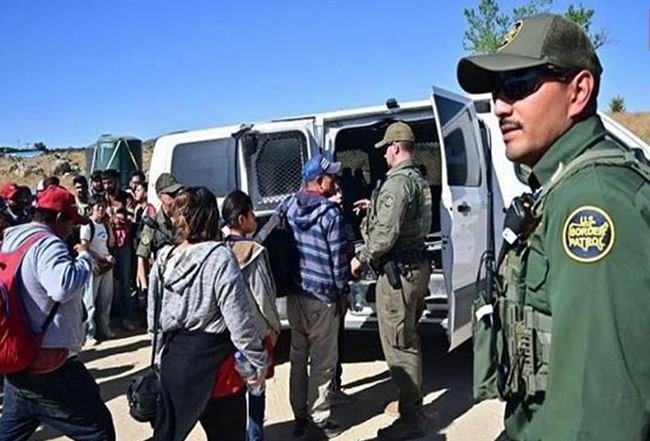 अमेरिका में अवैध प्रवासियों पर सख्ती, 30 भारतीय ड्राइवरों समेत 42 गिरफ्तार