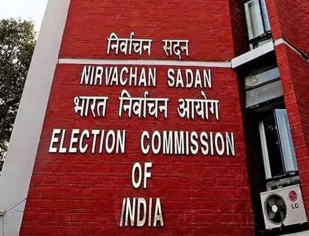 चुनाव अधिकारियों के ट्रांसफर को लेकर ECI ने पश्चिम बंगाल सरकार को लिखा पत्र