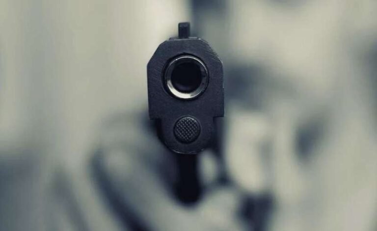 तरनतारन में छात्र ने क्लासरूम में घुसकर छात्रा के सिर में गोली मारी, बाद में खुद को किया शूट 